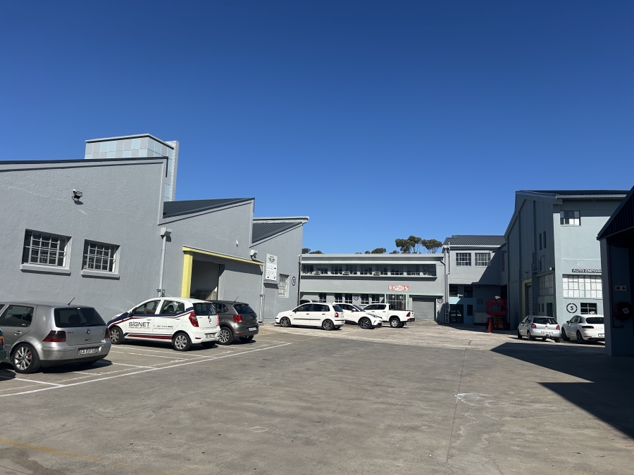 To Let Commercial Property for Rent in Maitland Western Cape